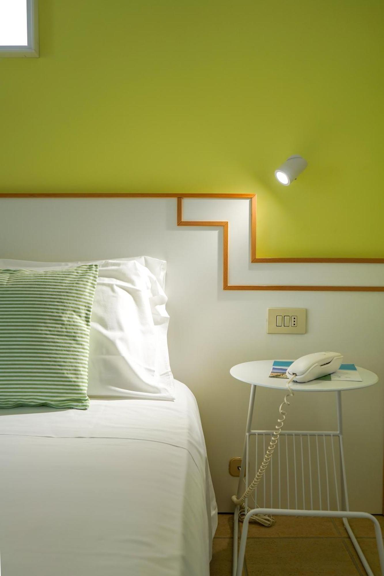 פרנקווילה אל מארה Albergo Punta De L'Est מראה חיצוני תמונה